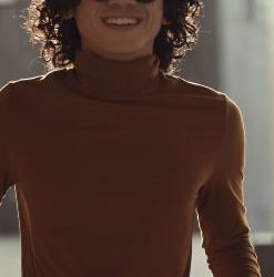 Generation Z shorts with Sony ZV-E1